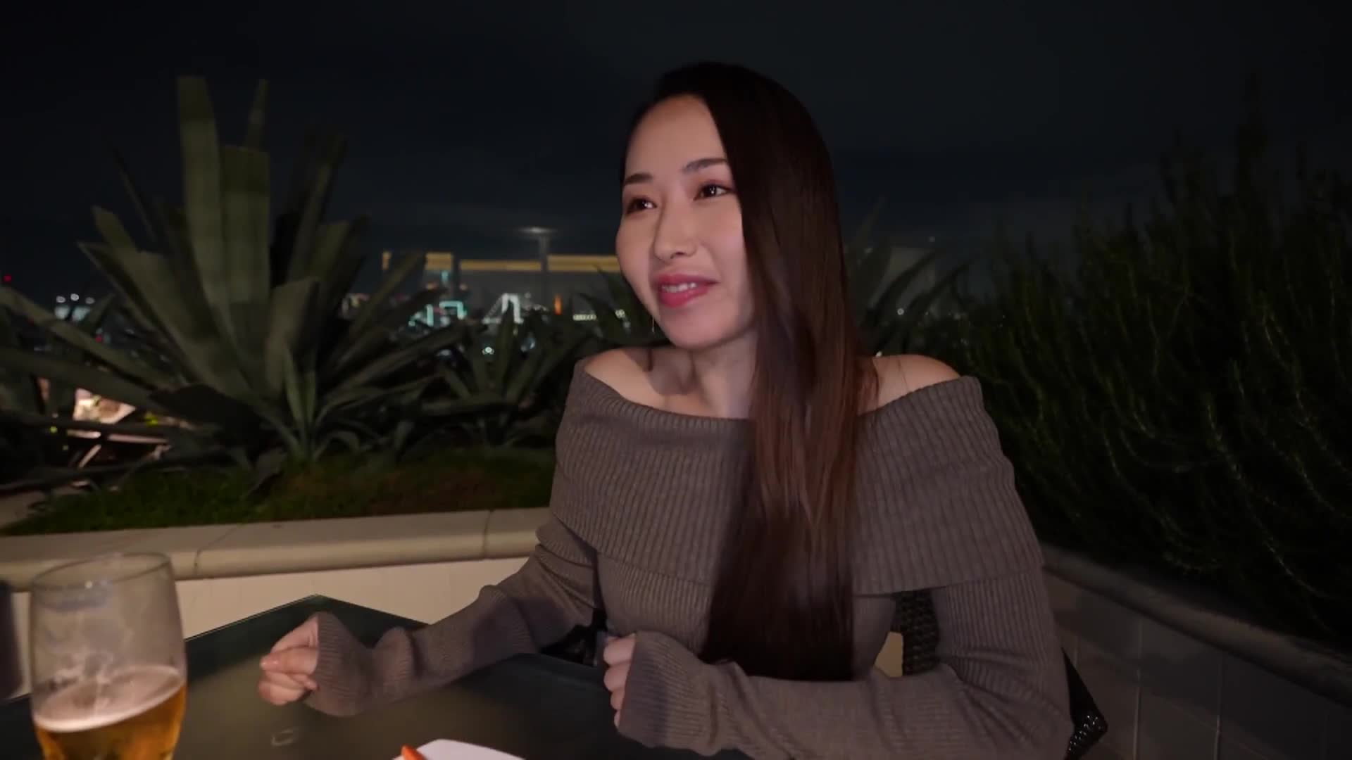 Luxury TV 1812：將性感的屁股突出，痙攣潮吹。夜景中相得益彰的陰莖愛好者姐姐享受最棒的性愛。 - AV大平台 - 中文字幕，成人影片，AV，國產，線上看