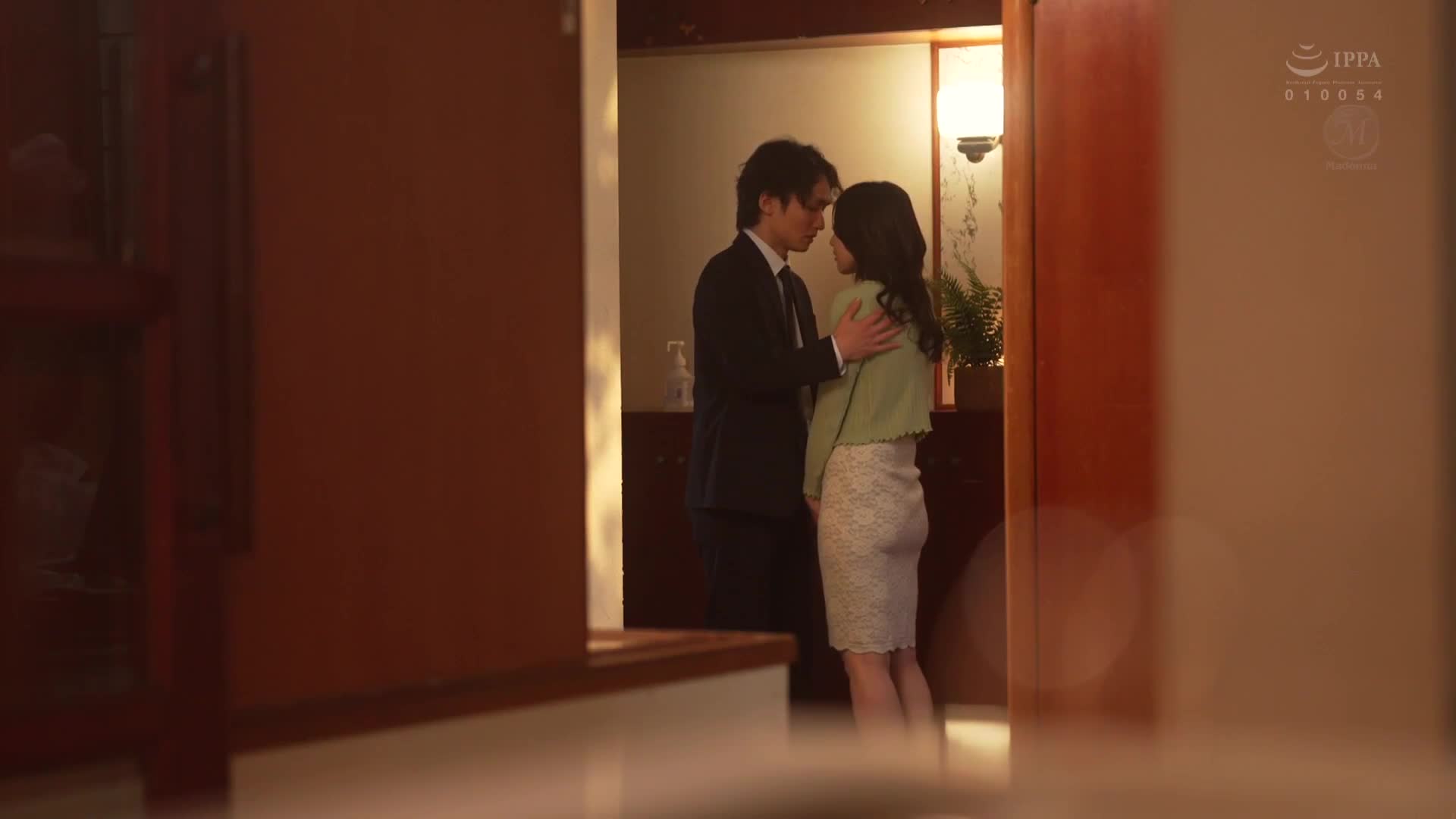 流汗、飛走的理性。在空中跳躍，夏日的狂熱不倫性愛。水戶香奈 - AV大平台 - 中文字幕，成人影片，AV，國產，線上看