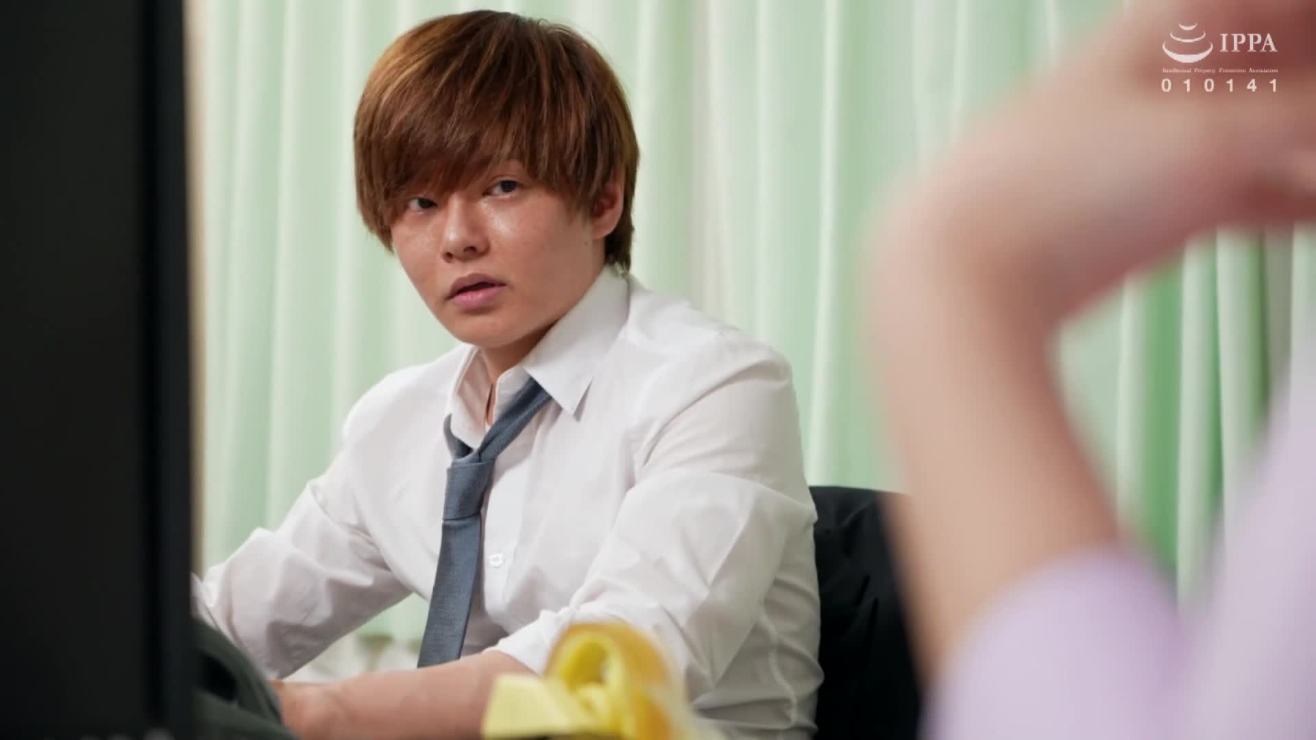 【超越勤務實況】能幹的熟女OL在公司內勉強進行不倫！！在辦公室中散發淫蕩的淫水氣味，濕潤地進行充滿高潮的中出性愛 20人4小時【字幕】 - AV大平台 - 中文字幕，成人影片，AV，國產，線上看