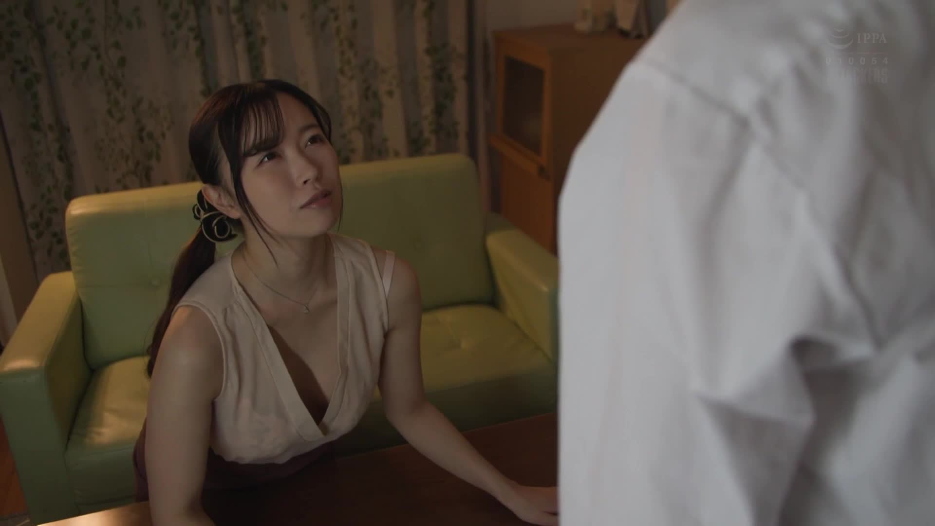 朋友媽媽無意識的浮出的內衣乳頭誘惑 流川春香 - AV大平台 - 中文字幕，成人影片，AV，國產，線上看