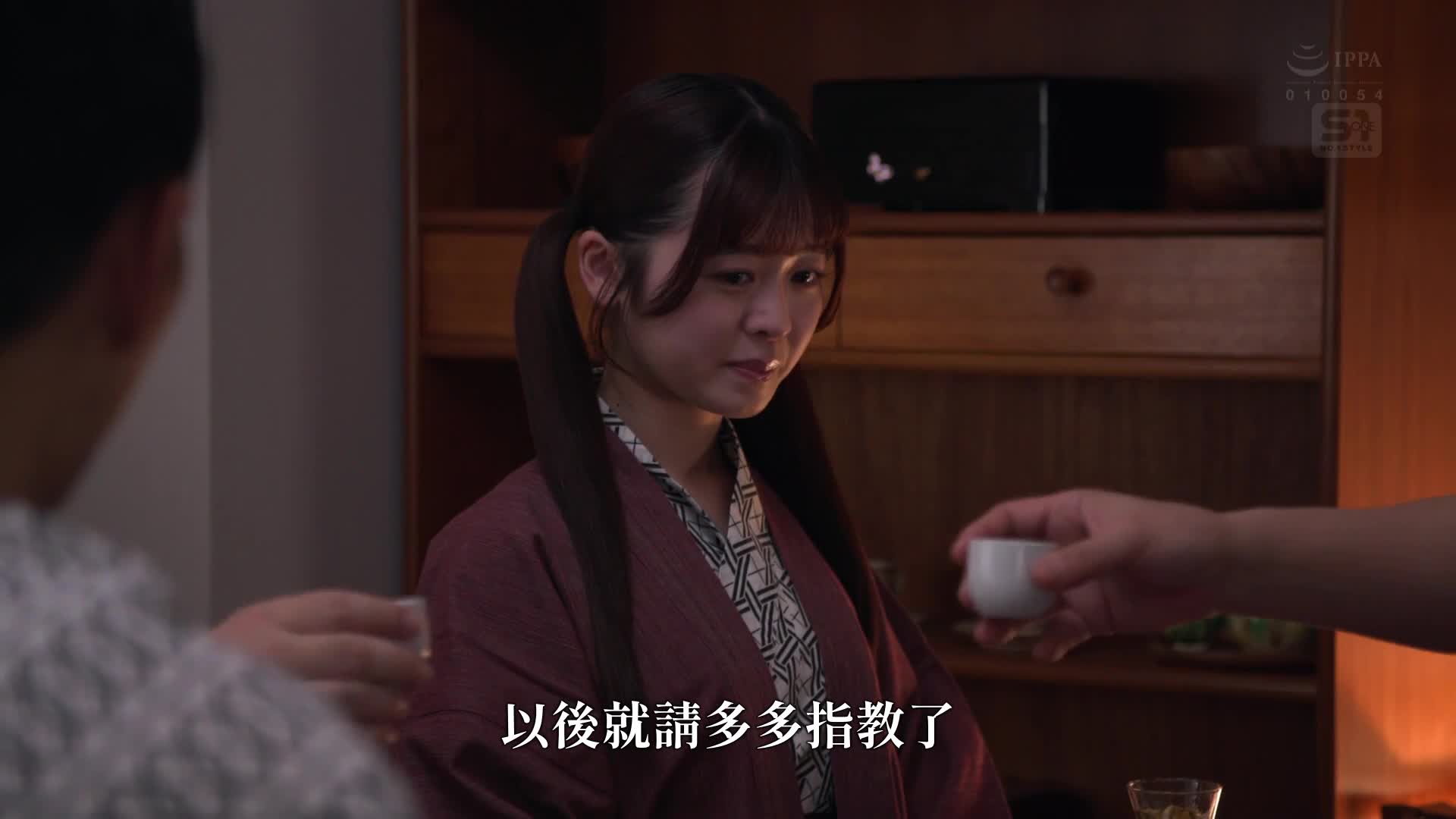 順便一提，偶像的溫泉報告真的是全裸的嗎？ ～在地面波絕對無法播放的激進惡作劇枕頭業務拍攝～ 櫻乃莉乃 - AV大平台 - 中文字幕，成人影片，AV，國產，線上看