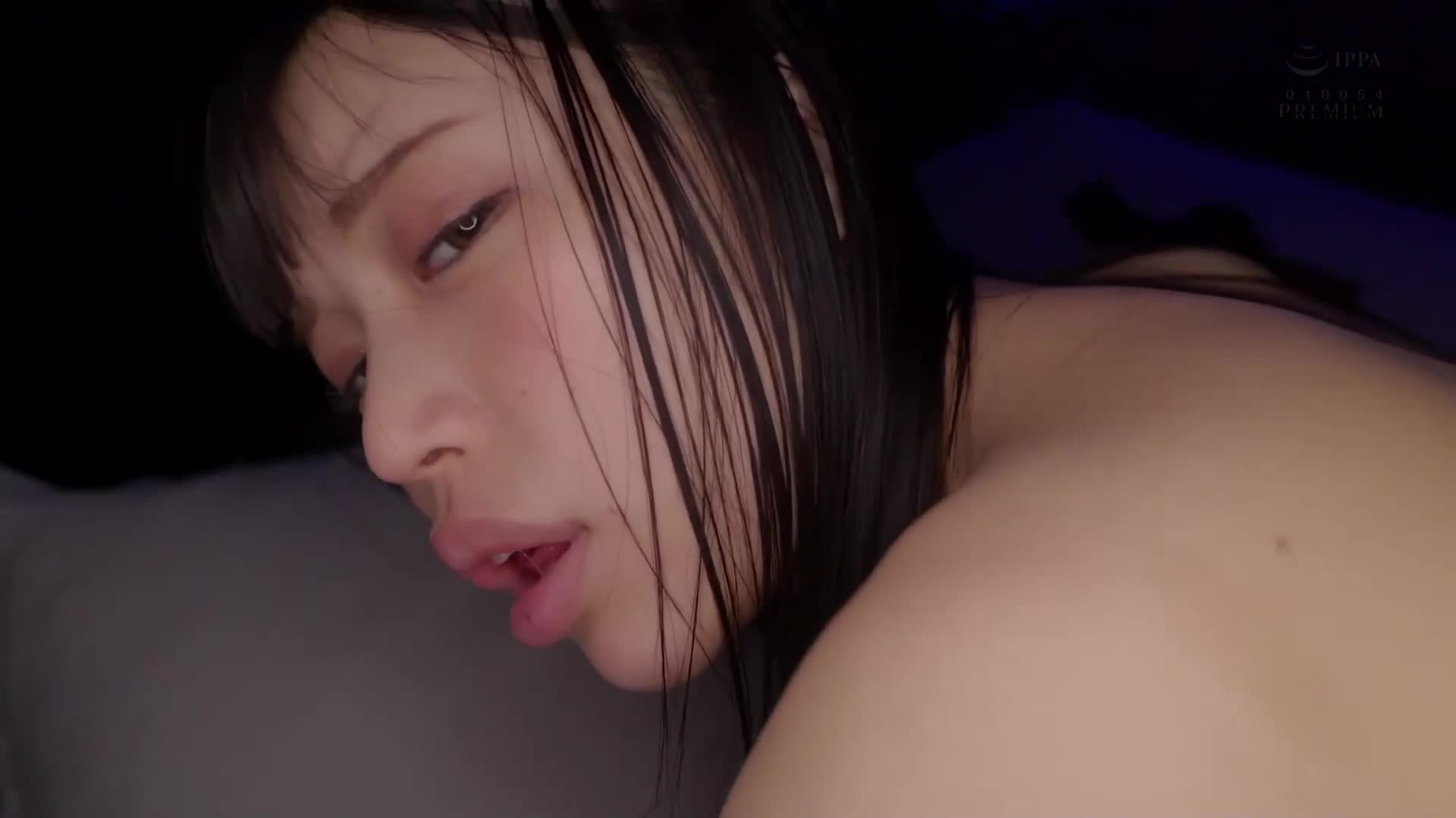 越聰明的學生，內心可能越淫蕩。為了滿足學分和性慾，這位安靜的美術系大學生和中年教授秘密約會，從早到晚進行十次內射的不倫之旅。水原和子 - AV大平台 - 中文字幕，成人影片，AV，國產，線上看