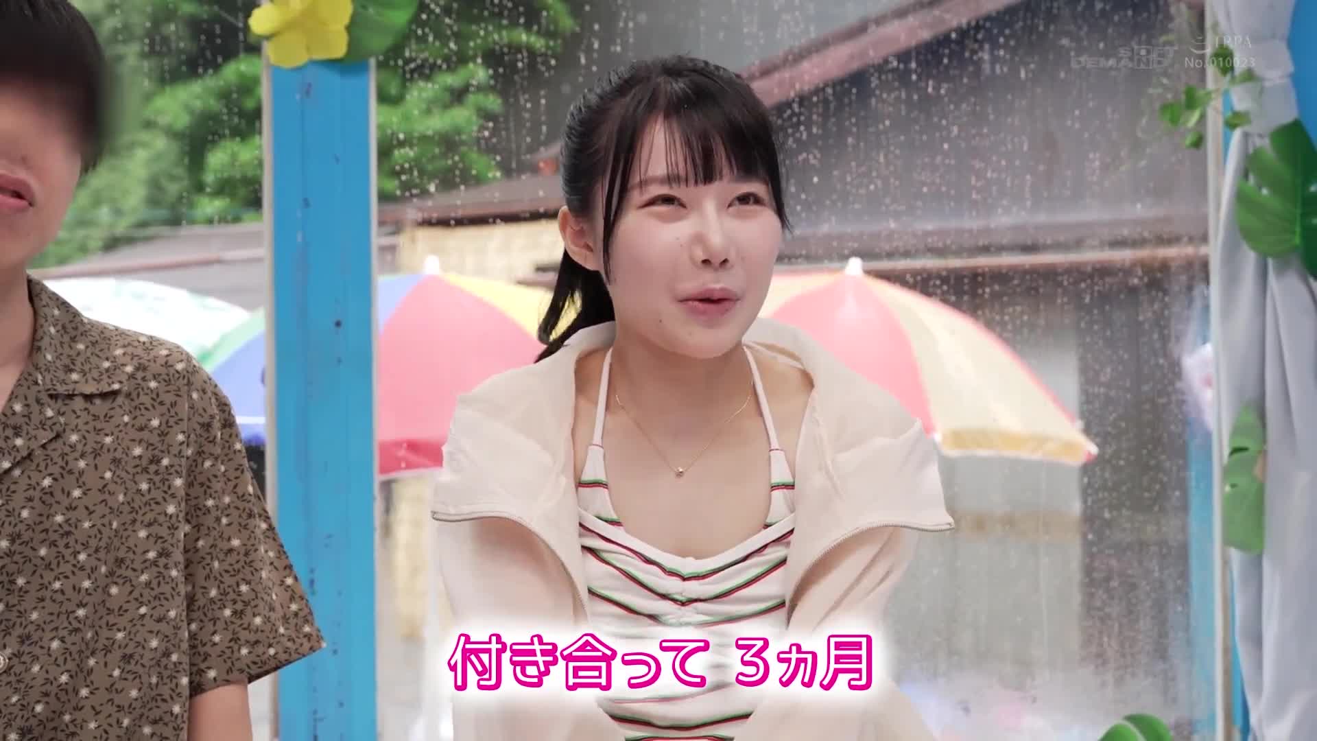 魔法鏡號 在海灘上玩耍的大學生好友群組，塗抹潤滑油在泳衣上進行密切接觸的遊戲！男女肌膚磨擦至極限會突破羞恥進行性愛嗎？！ - AV大平台 - 中文字幕，成人影片，AV，國產，線上看