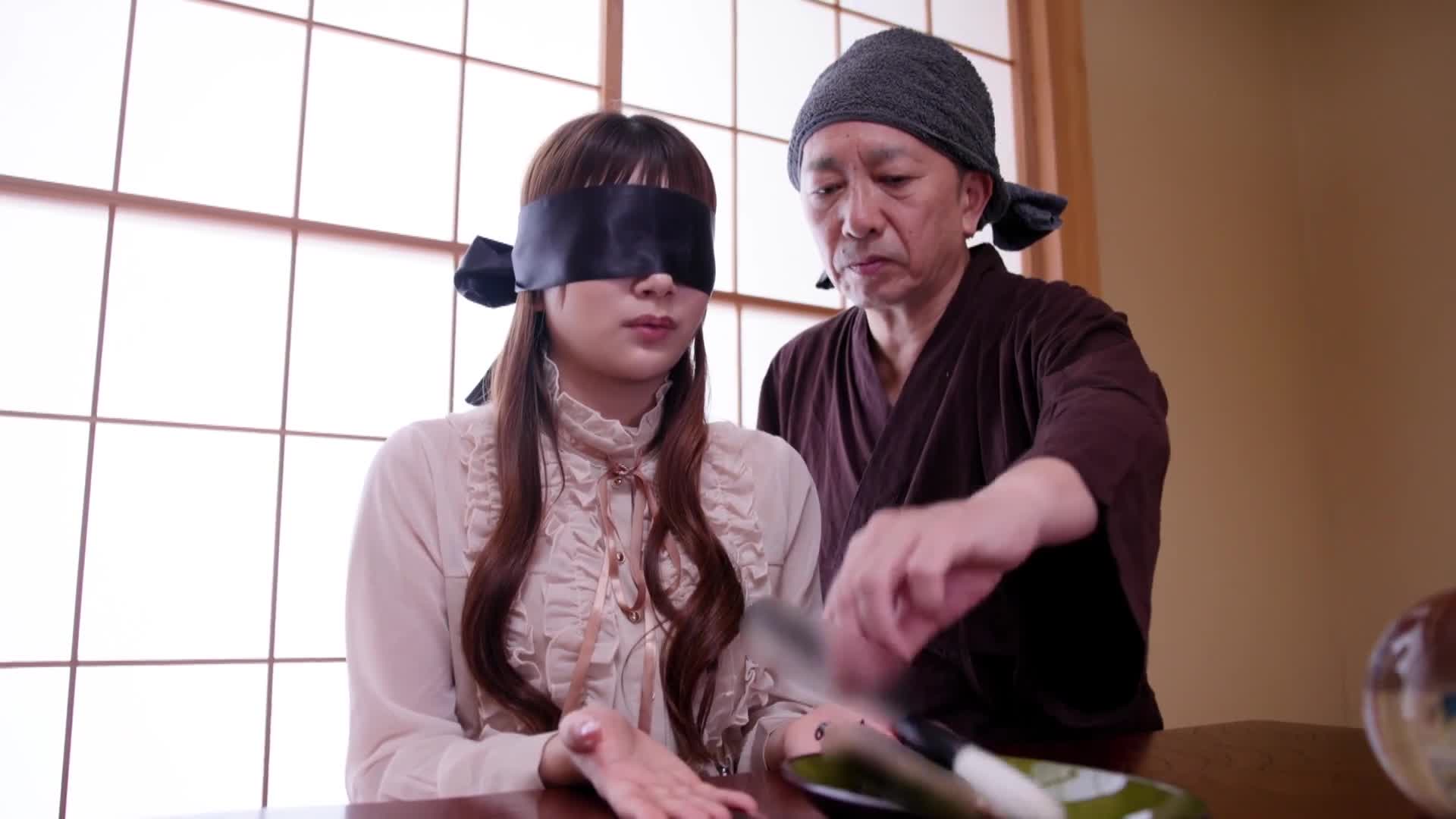 我被我的老師睡走並中出，老師是初老的書法家，有著粗大的陽具和絕妙的筆法讓我高潮，北岡果林。 - AV大平台 - 中文字幕，成人影片，AV，國產，線上看