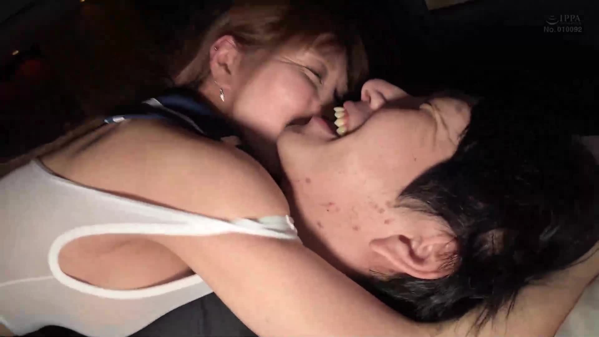 [AI解碼版]最適合的已婚情人搞上的新村晶，從夜晚到早晨全身舔舔舐吮，飲下他的精液，進行不倫約會。 - AV大平台 - 中文字幕，成人影片，AV，國產，線上看