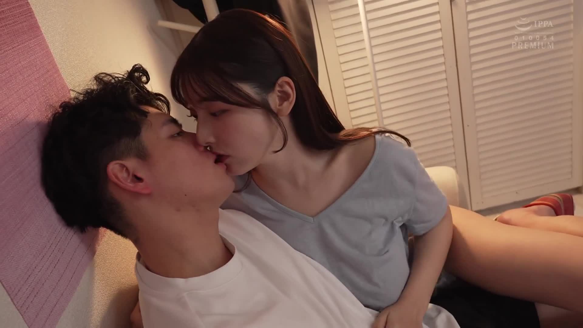 每晚性愛聲音巨大的女友姐姐在女友不在時，多次被誘惑並內射的我 彩月七緒 - AV大平台 - 中文字幕，成人影片，AV，國產，線上看
